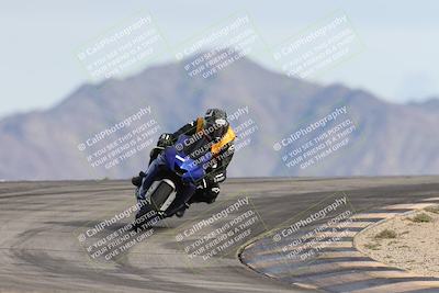 media/Nov-16-2025-Race Pace (Sun) [[8c5fa54630]]/Non Verified Riders (1st 20 Minutes)/6-Turn 12 (2pm)/